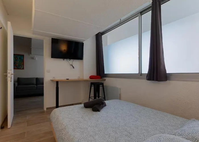 Apartament Manon, 2 Ch, Parking, Tram Croix D'argent Au Pied, Sleep-in-montpellier *