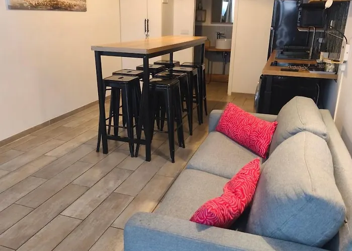 Manon, 2 Ch, Parking, Tram Croix D'argent Au Pied, Sleep-in-montpellier Apartament